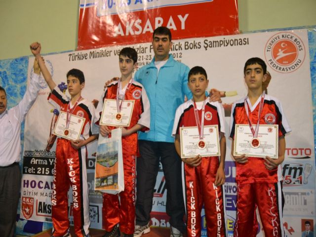 Türkiye Kickboks şampiyonasına Murat Ekmekçi Damgasını Vurdu